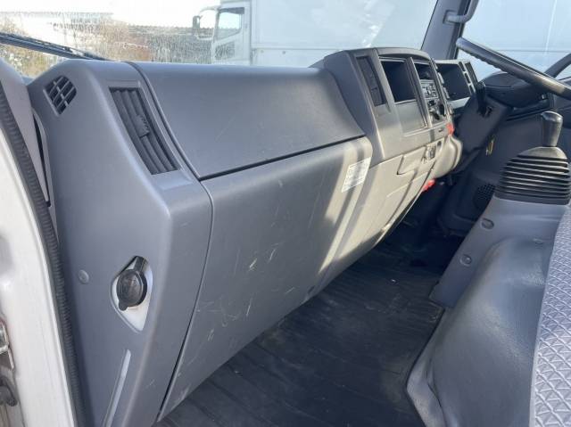 いすゞエルフ平ボディ小型（2t・3t）[写真31]