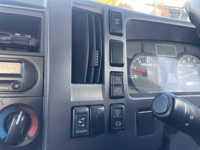 いすゞエルフ平ボディ小型（2t・3t）[写真37]