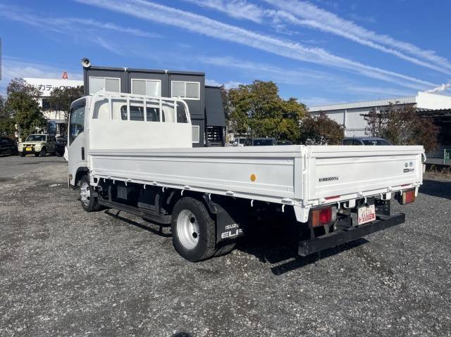 いすゞエルフ平ボディ小型（2t・3t）[写真04]