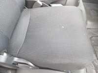 三菱ふそうキャンター平ボディ小型（2t・3t）[写真14]