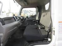 三菱ふそうキャンター平ボディ小型（2t・3t）[写真16]