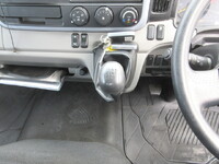 三菱ふそうキャンター平ボディ小型（2t・3t）[写真16]