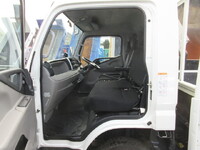 三菱ふそうキャンター平ボディ小型（2t・3t）[写真20]