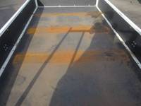 三菱ふそうキャンター平ボディ小型（2t・3t）[写真23]