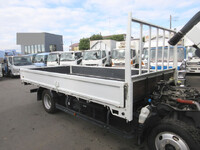 三菱ふそうキャンター平ボディ小型（2t・3t）[写真27]