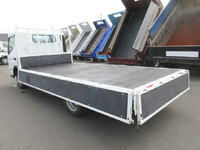 三菱ふそうキャンター平ボディ小型（2t・3t）[写真29]