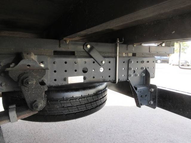 三菱ふそうキャンター平ボディ小型（2t・3t）[写真07]