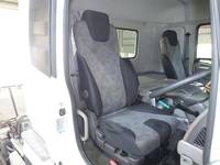 日産クオントレーラーヘッド（トラクターヘッド）大型（10t）[写真23]