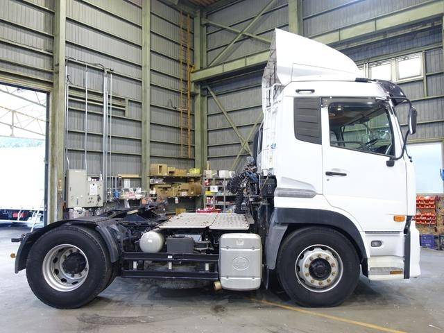 日産クオントレーラーヘッド（トラクターヘッド）大型（10t）[写真04]