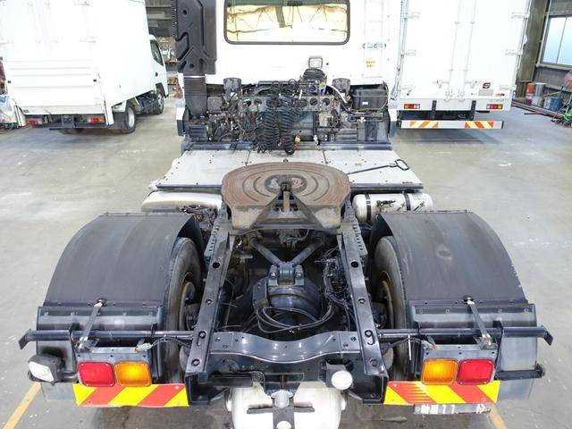 日産クオントレーラーヘッド（トラクターヘッド）大型（10t）[写真06]