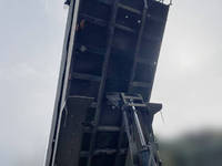 日野プロフィアダンプ大型（10t）[写真14]