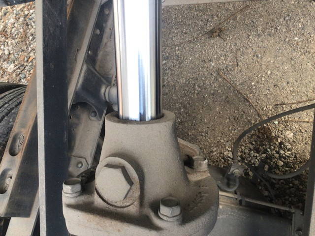 いすゞエルフダンプ小型（2t・3t）[写真10]