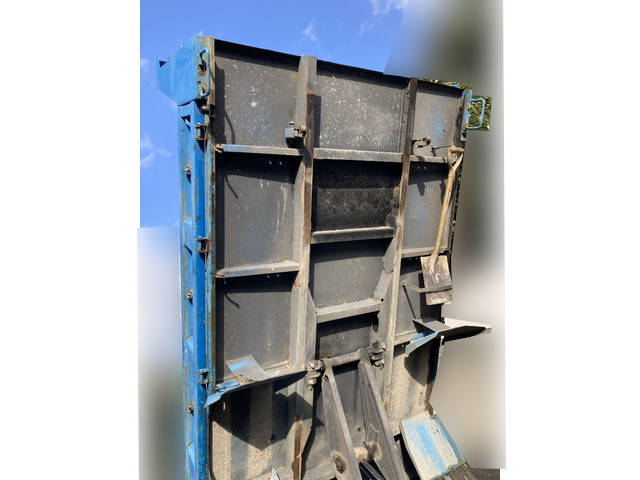 いすゞエルフダンプ小型（2t・3t）[写真12]