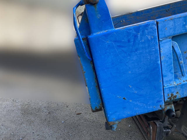 いすゞエルフダンプ小型（2t・3t）[写真05]