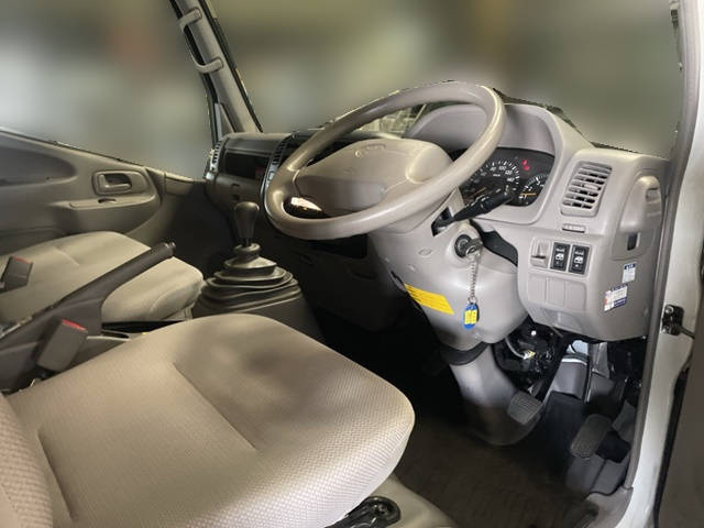 トヨタダイナダブルキャブ（Wキャブ）小型（2t・3t）[写真30]