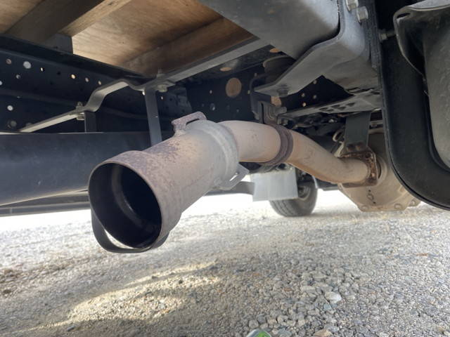 いすゞエルフ平ボディ小型（2t・3t）[写真12]