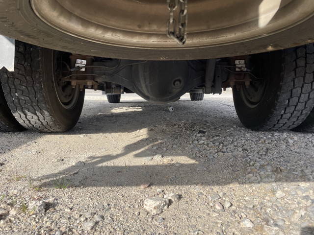 いすゞエルフ平ボディ小型（2t・3t）[写真14]