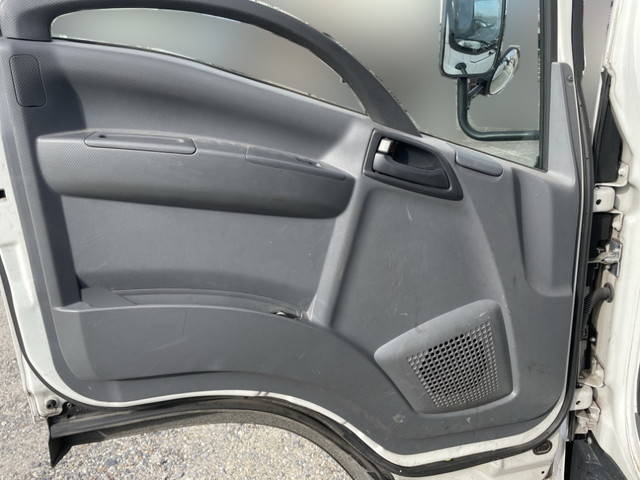 いすゞエルフ平ボディ小型（2t・3t）[写真20]