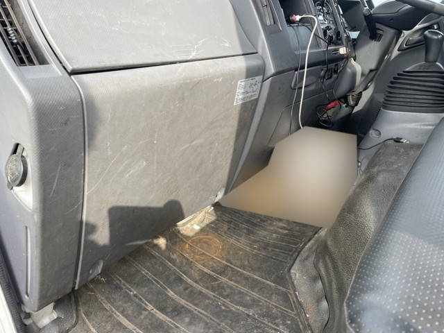 いすゞエルフ平ボディ小型（2t・3t）[写真25]