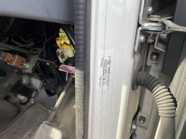 いすゞエルフ平ボディ小型（2t・3t）[写真27]