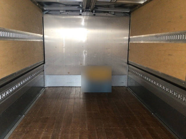 三菱ふそうキャンターアルミウイング小型（2t・3t）[写真11]