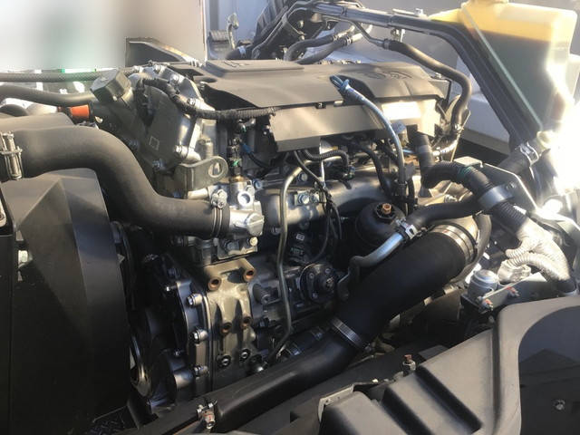 三菱ふそうキャンターアルミウイング小型（2t・3t）[写真22]