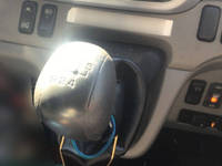 三菱ふそうキャンターアルミウイング小型（2t・3t）[写真27]