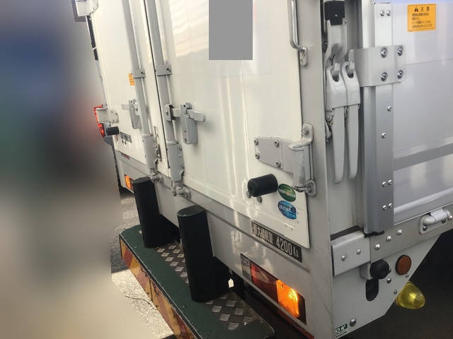 三菱ふそうキャンターアルミウイング小型（2t・3t）[写真08]