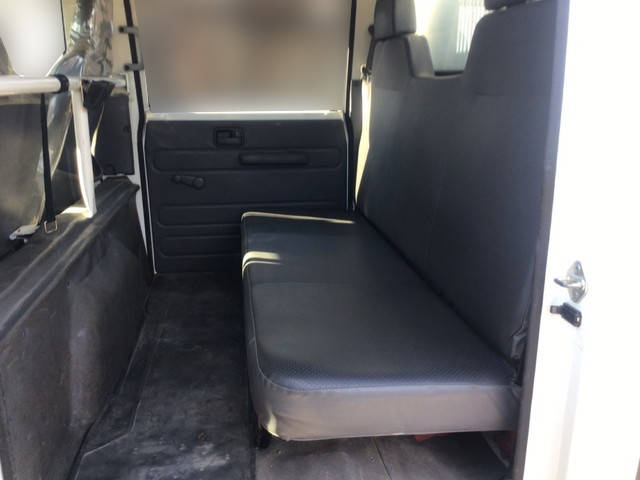 いすゞエルフダブルキャブ・ダンプ小型（2t・3t）[写真20]