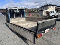 日産アトラス平ボディ小型（2t・3t）[写真11]