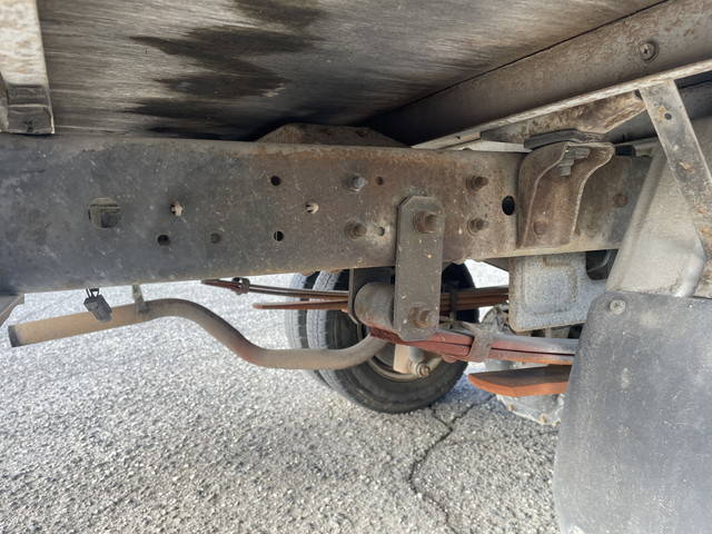 日産アトラス平ボディ小型（2t・3t）[写真17]