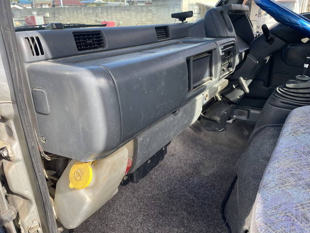 日産アトラス平ボディ小型（2t・3t）[写真31]