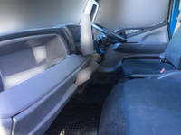 三菱ふそうキャンターアルミバン小型（2t・3t）[写真20]