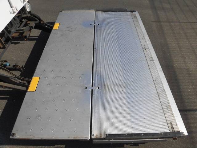 日野レンジャーアルミウイング増トン（6t・8t）[写真06]