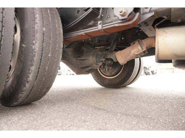 いすゞエルフ平ボディ小型（2t・3t）[写真13]