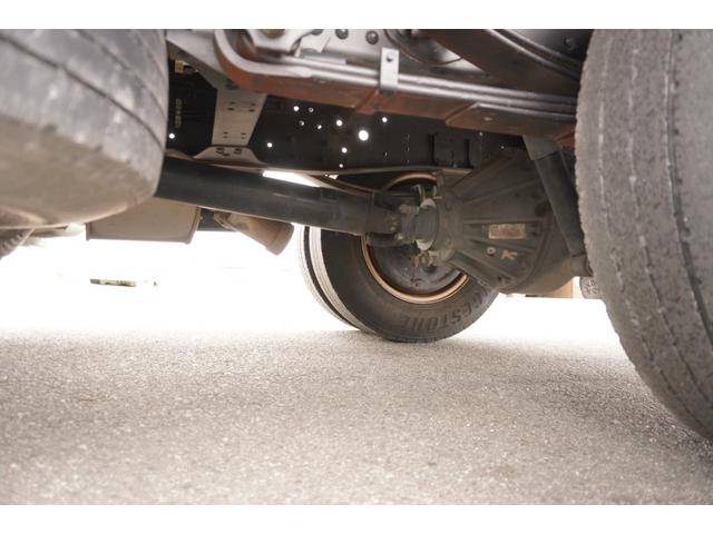 いすゞエルフ平ボディ小型（2t・3t）[写真20]