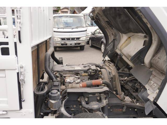 いすゞエルフ平ボディ小型（2t・3t）[写真24]