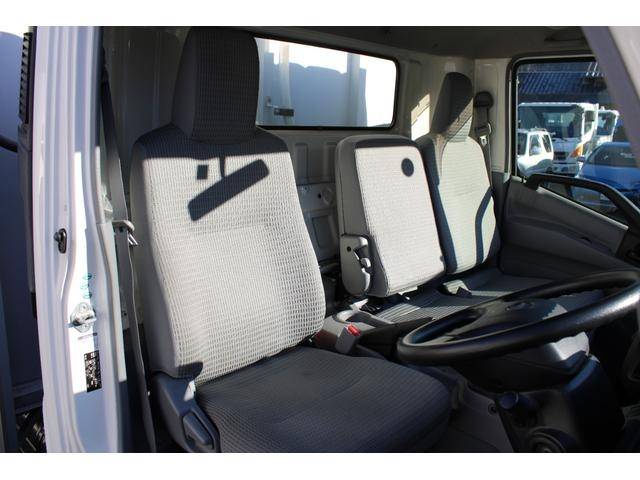 日野デュトロアルミウイング小型（2t・3t）[写真35]