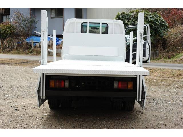 いすゞエルフ平ボディ小型（2t・3t）[写真11]