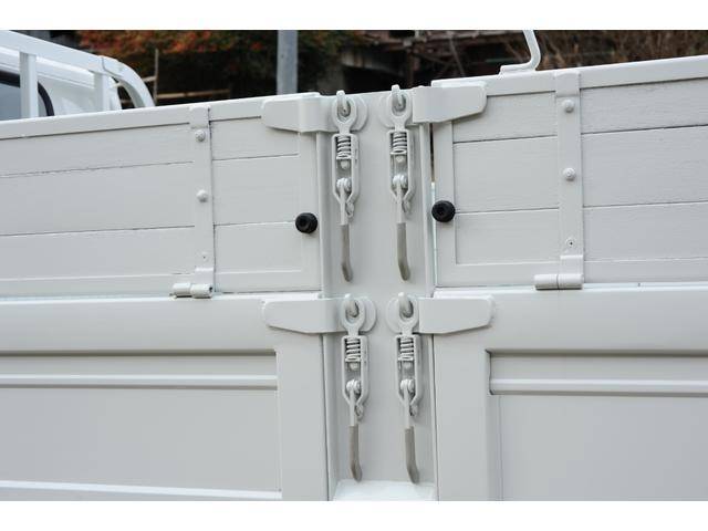 いすゞエルフ平ボディ小型（2t・3t）[写真20]