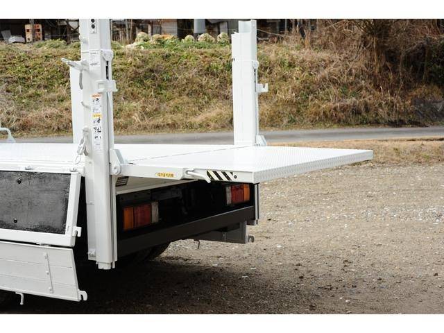 いすゞエルフ平ボディ小型（2t・3t）[写真06]
