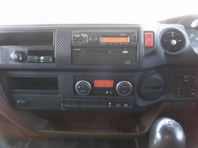 日野レンジャーアルミウイング中型（4t）[写真16]