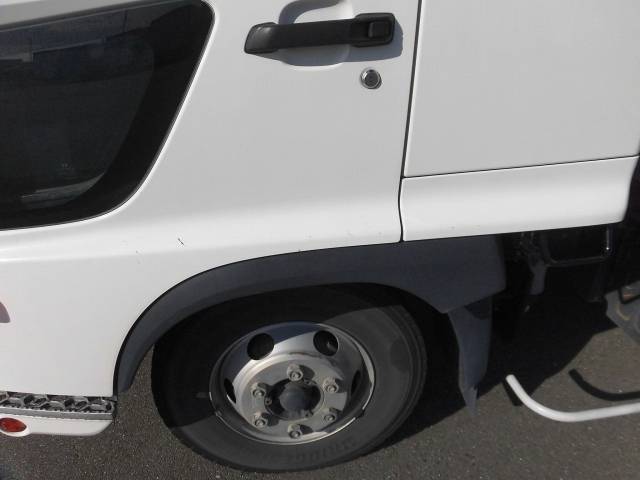 日野レンジャーアルミウイング中型（4t）[写真27]