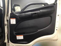 日野レンジャー平ボディ中型（4t）[写真28]