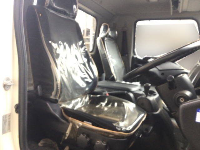 日野レンジャー平ボディ中型（4t）[写真30]