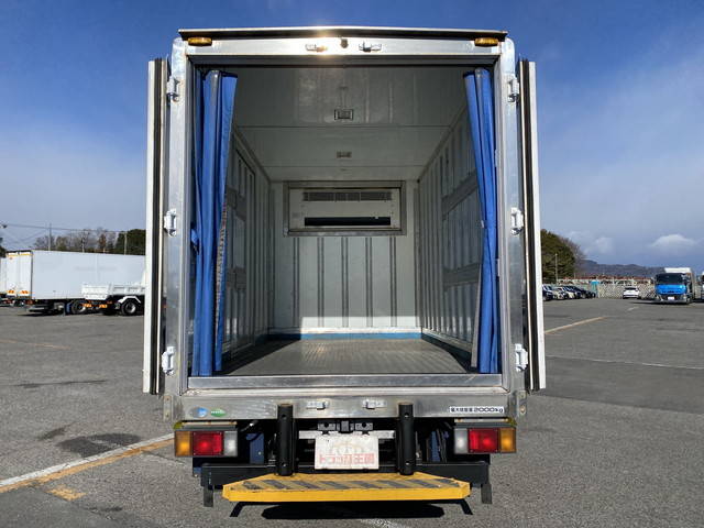 いすゞエルフ冷凍車（冷蔵車）小型（2t・3t）[写真12]