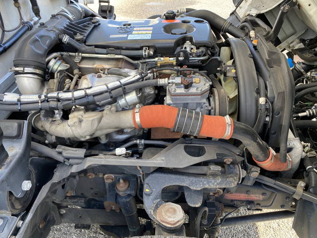 いすゞエルフ冷凍車（冷蔵車）小型（2t・3t）[写真22]