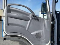 いすゞエルフ冷凍車（冷蔵車）小型（2t・3t）[写真26]