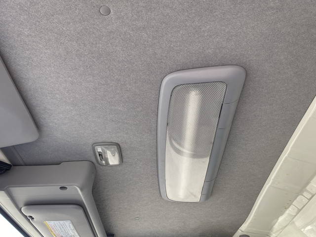 いすゞエルフ冷凍車（冷蔵車）小型（2t・3t）[写真29]