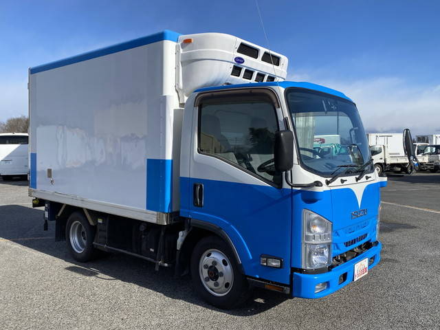 いすゞエルフ冷凍車（冷蔵車）小型（2t・3t）[写真03]